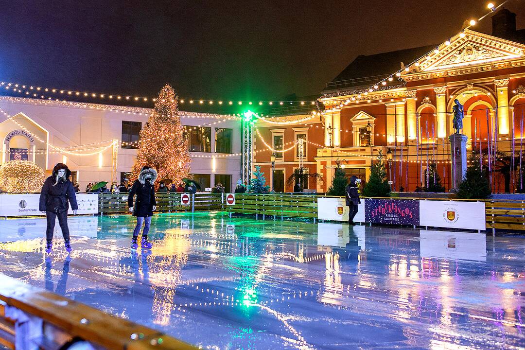 Čiuožykla Teatro aikštėje