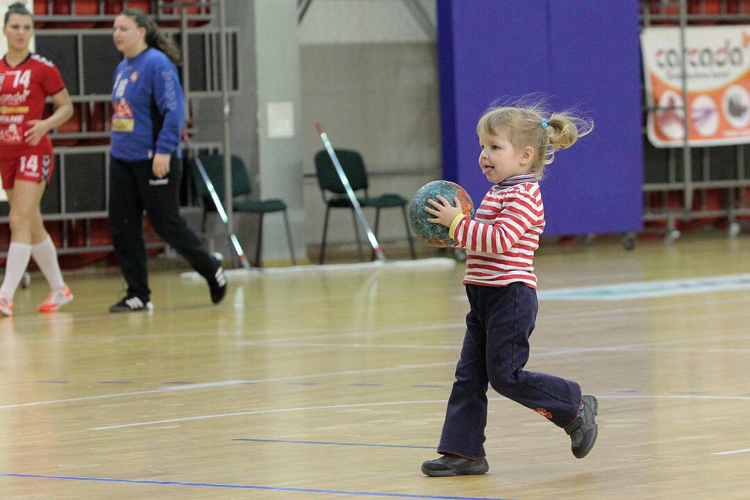 Rankinis: HC „Garliava“ – Vilniaus „Eglė-Šviesa“