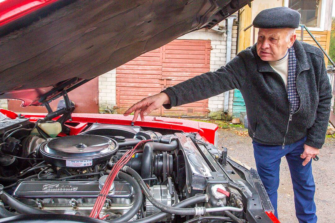 V. Gineika ir jo „Cadillac“ automobiliai