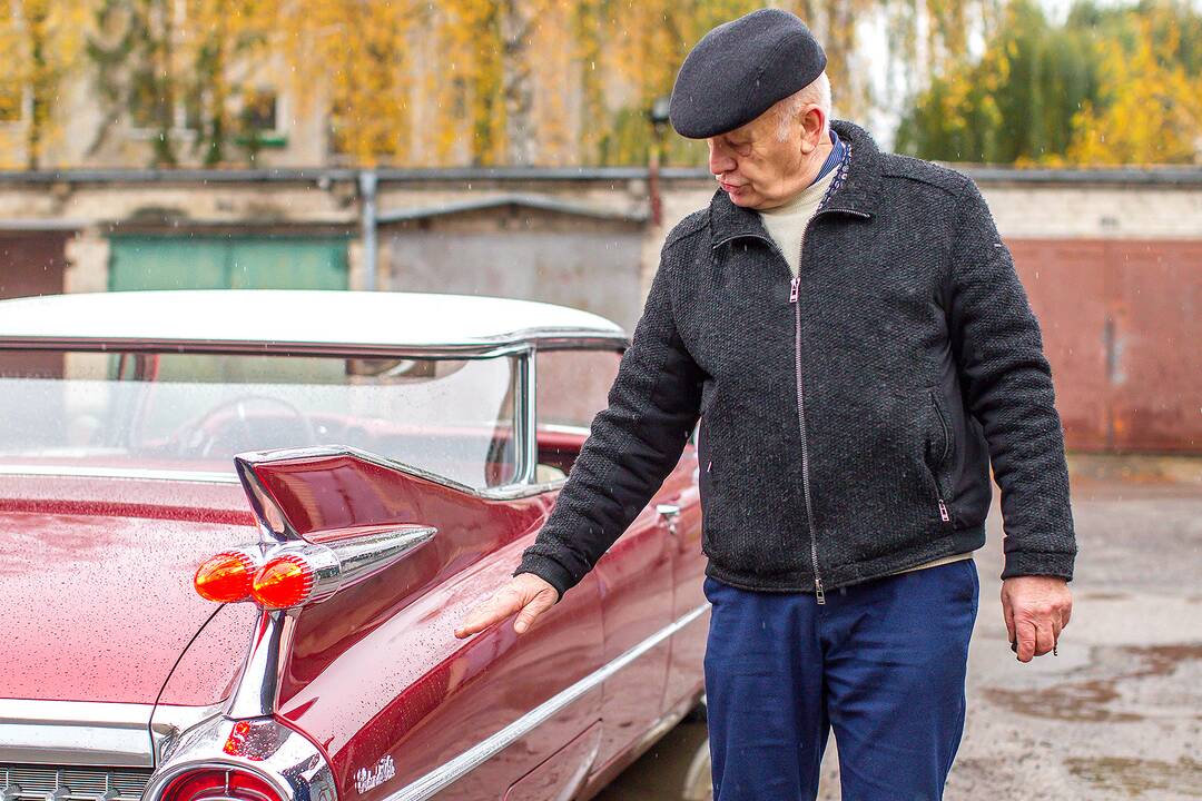 V. Gineika ir jo „Cadillac“ automobiliai
