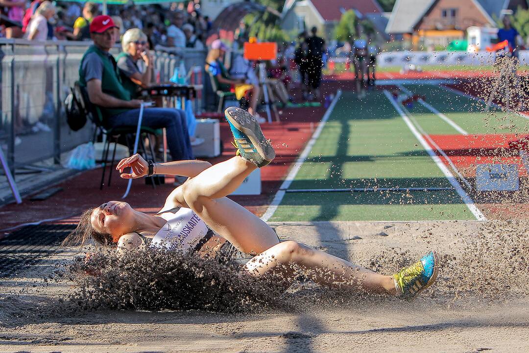 Lengvoji atletika. Lietuvos čempionatas. 1 diena