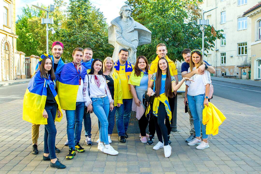 Vilnių užplūdo Ukrainos futbolo fanai