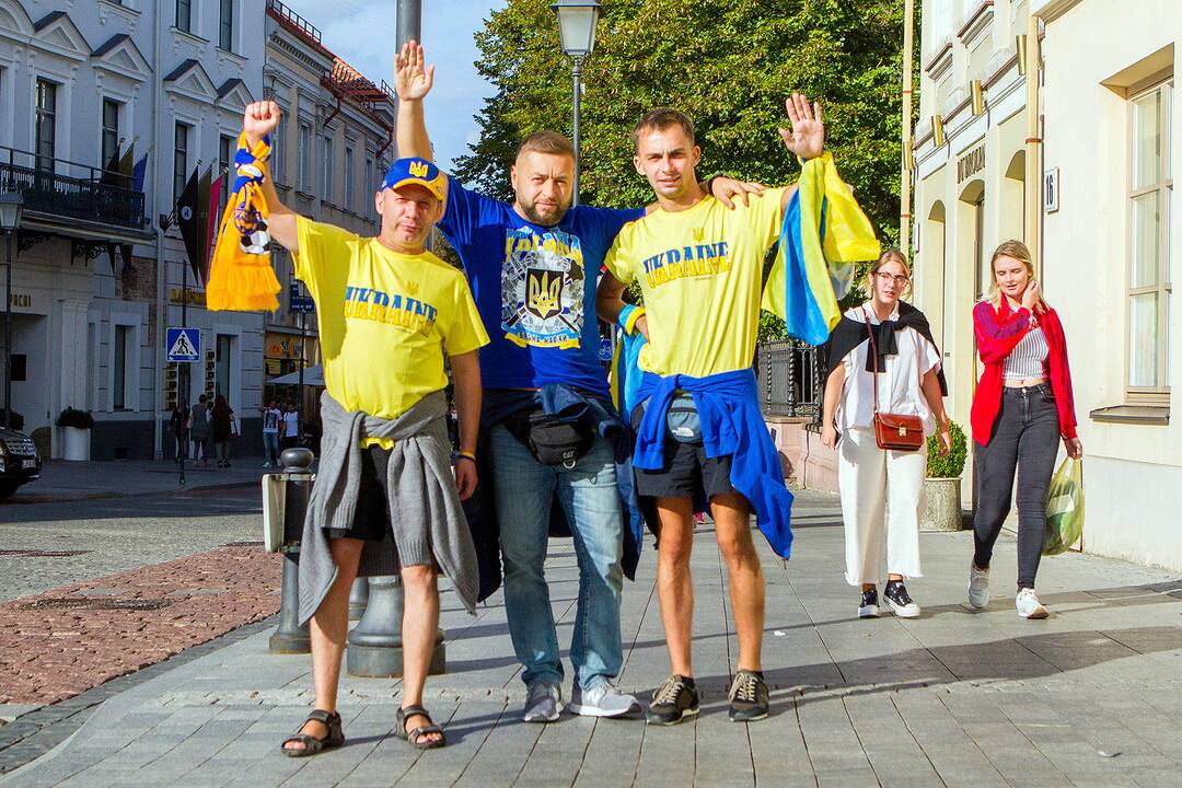 Vilnių užplūdo Ukrainos futbolo fanai