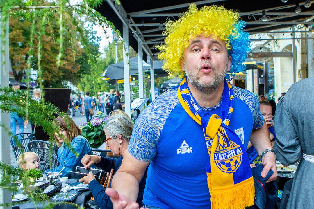 Vilnių užplūdo Ukrainos futbolo fanai