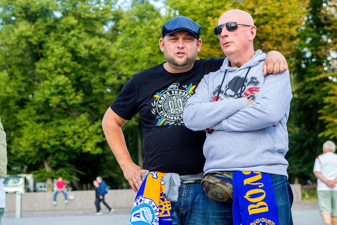 Vilnių užplūdo Ukrainos futbolo fanai