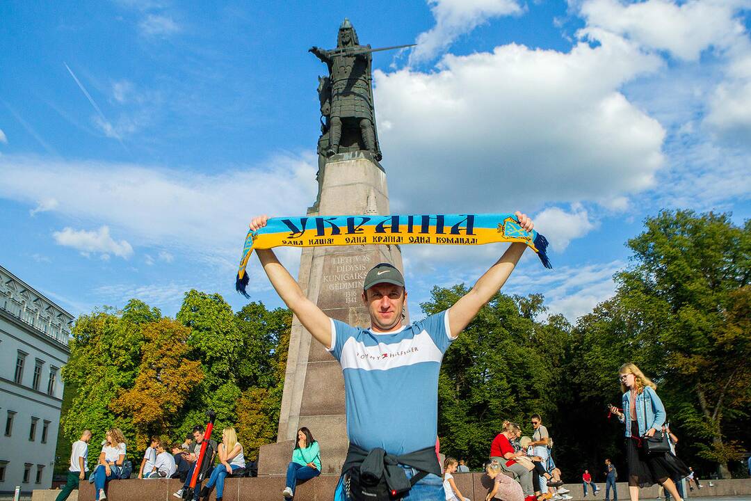 Vilnių užplūdo Ukrainos futbolo fanai