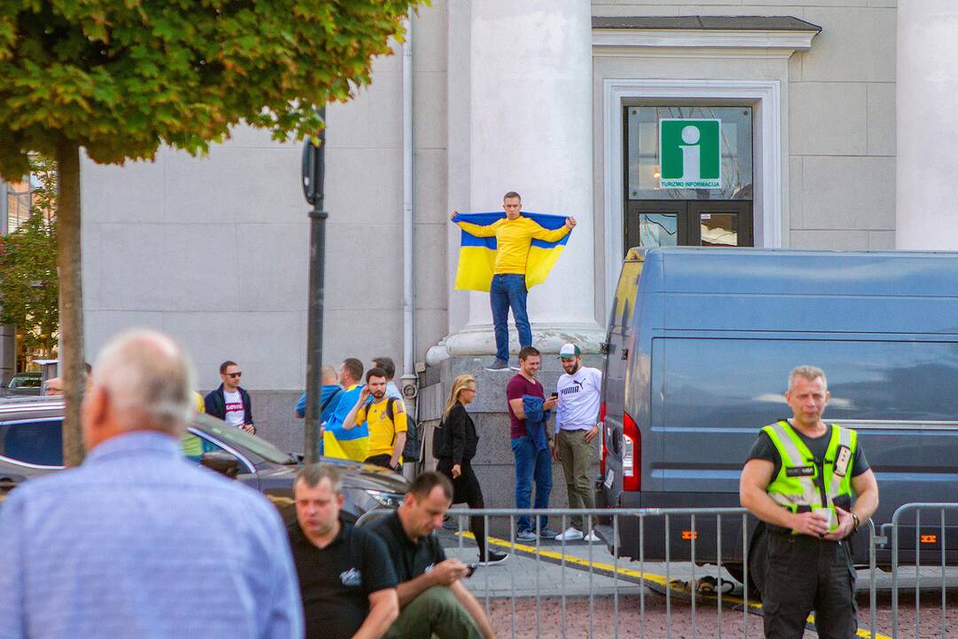 Vilnių užplūdo Ukrainos futbolo fanai