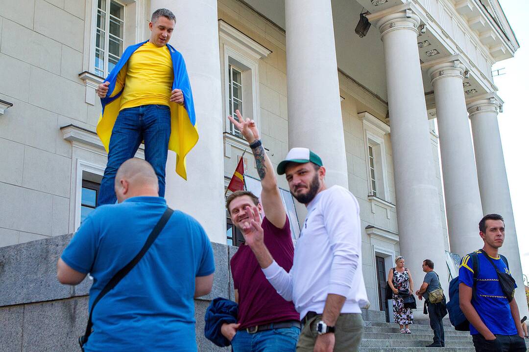 Vilnių užplūdo Ukrainos futbolo fanai