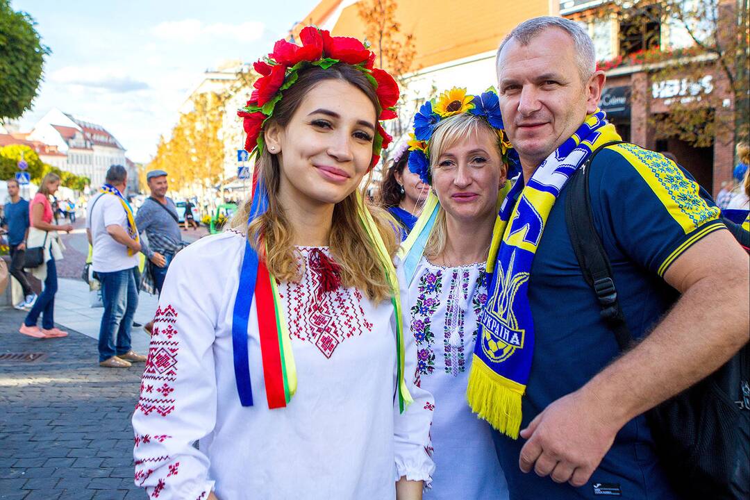 Vilnių užplūdo Ukrainos futbolo fanai