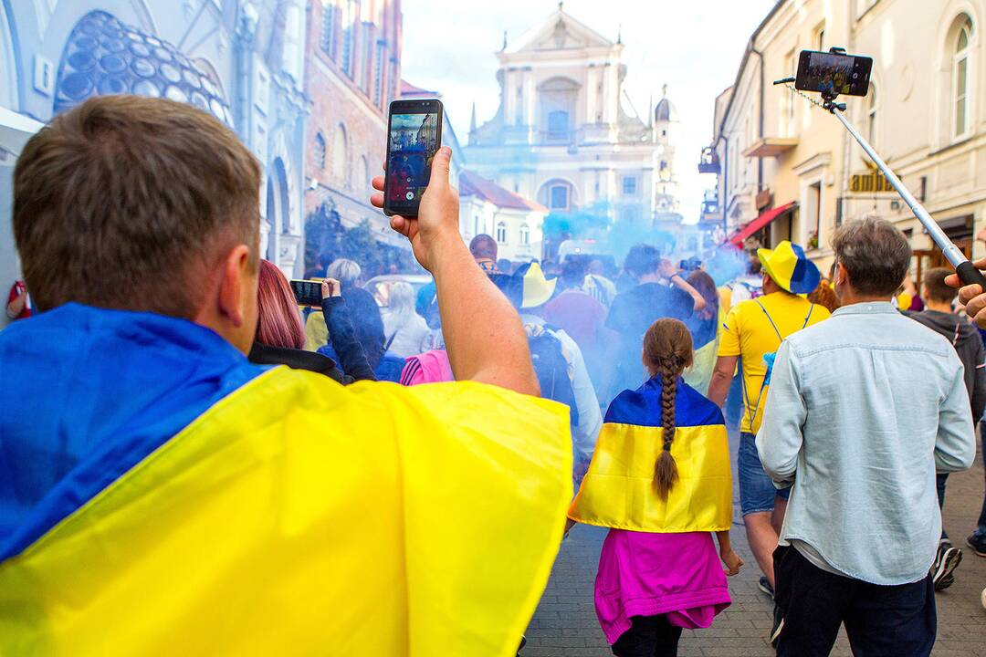 Vilnių užplūdo Ukrainos futbolo fanai