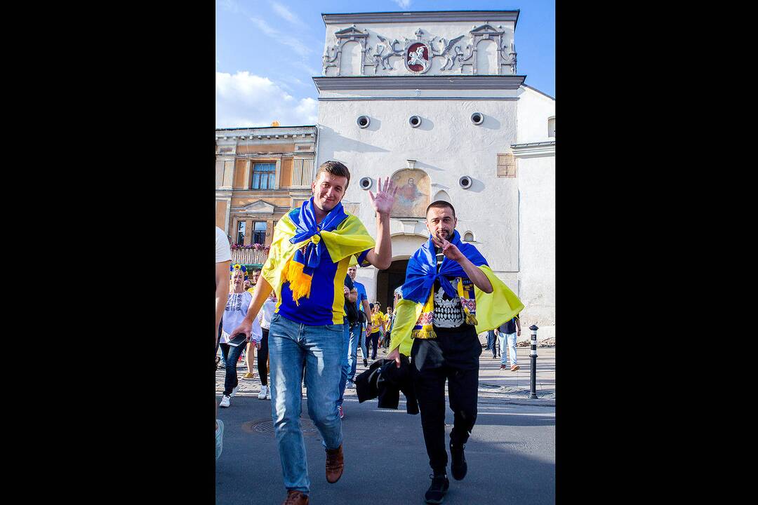 Vilnių užplūdo Ukrainos futbolo fanai