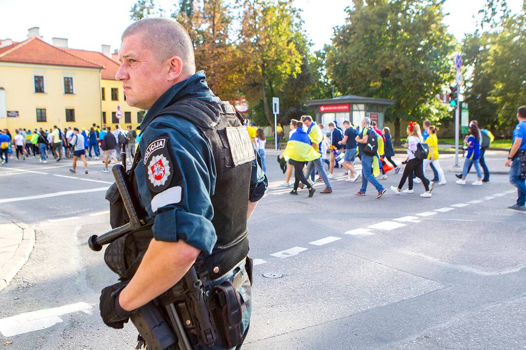 Vilnių užplūdo Ukrainos futbolo fanai