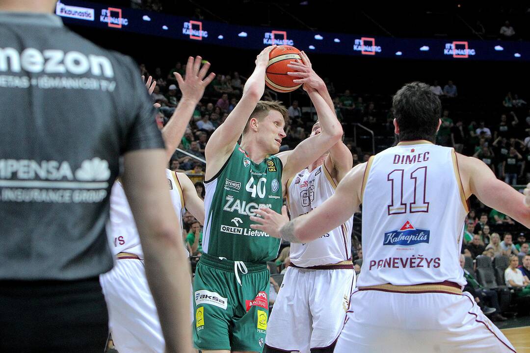 LKL pusfinalis: „Žalgiris“ – „Lietkabelis“ 78:58