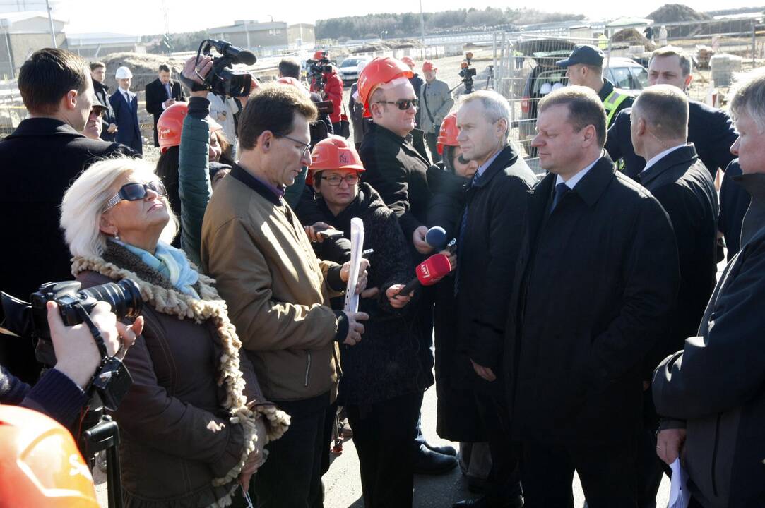 Palyda: vien už S.Skvernelio ir patarėjų kelionę į Vyriausybės posėdį Palangoje, netikėtai sutapusį su kurorto sezono atidarymo švente, teko pakloti apie 850 eurų. Į šią sumą neįskaičiuota apsaugininkų nakvynė.