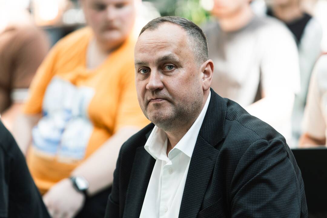 Pristatytos naujos futbolo rinktinės aprangos