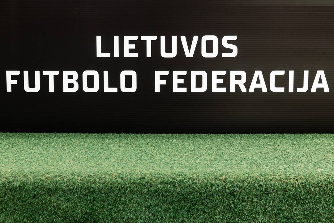 Pristatytos naujos futbolo rinktinės aprangos