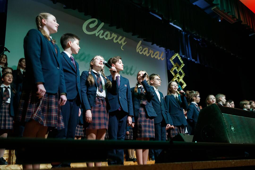 LSMU gimnazijoje - Dainų šimtmečiui skirti "Chorų karai"