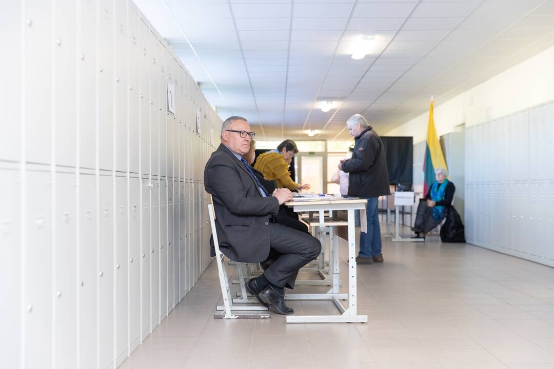 Kauniečiai balsuoja prezidento rinkimuose