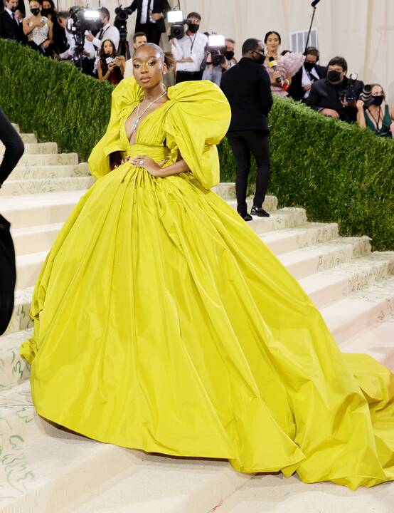 Kostiumo instituto pokylyje „Met Gala“ žvaigždės stebino ryškia mada