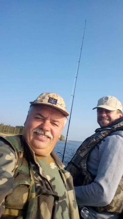 Marius ir Renata Jampolskiai ir Viktoras Uzialko