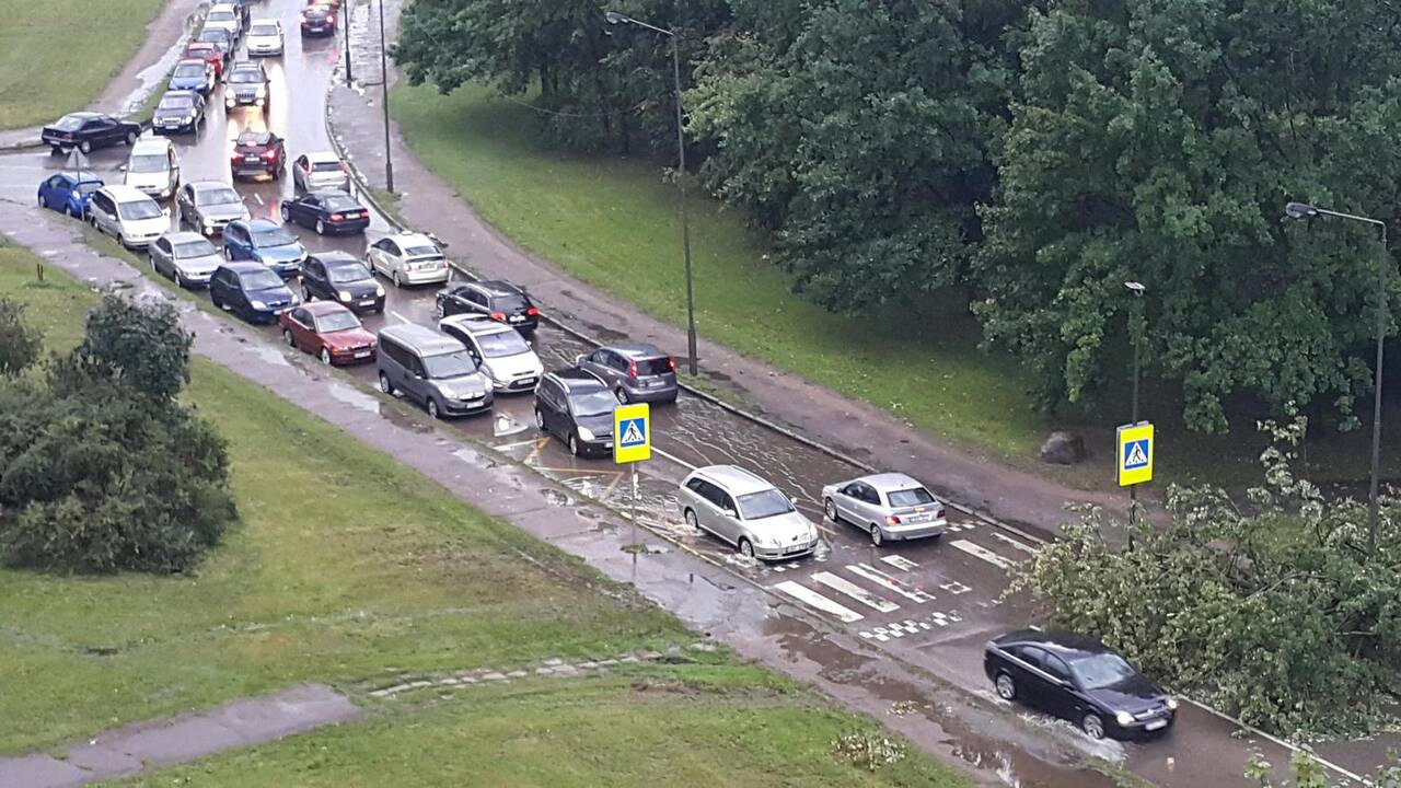 Kauną nuplovė smarkus lietus