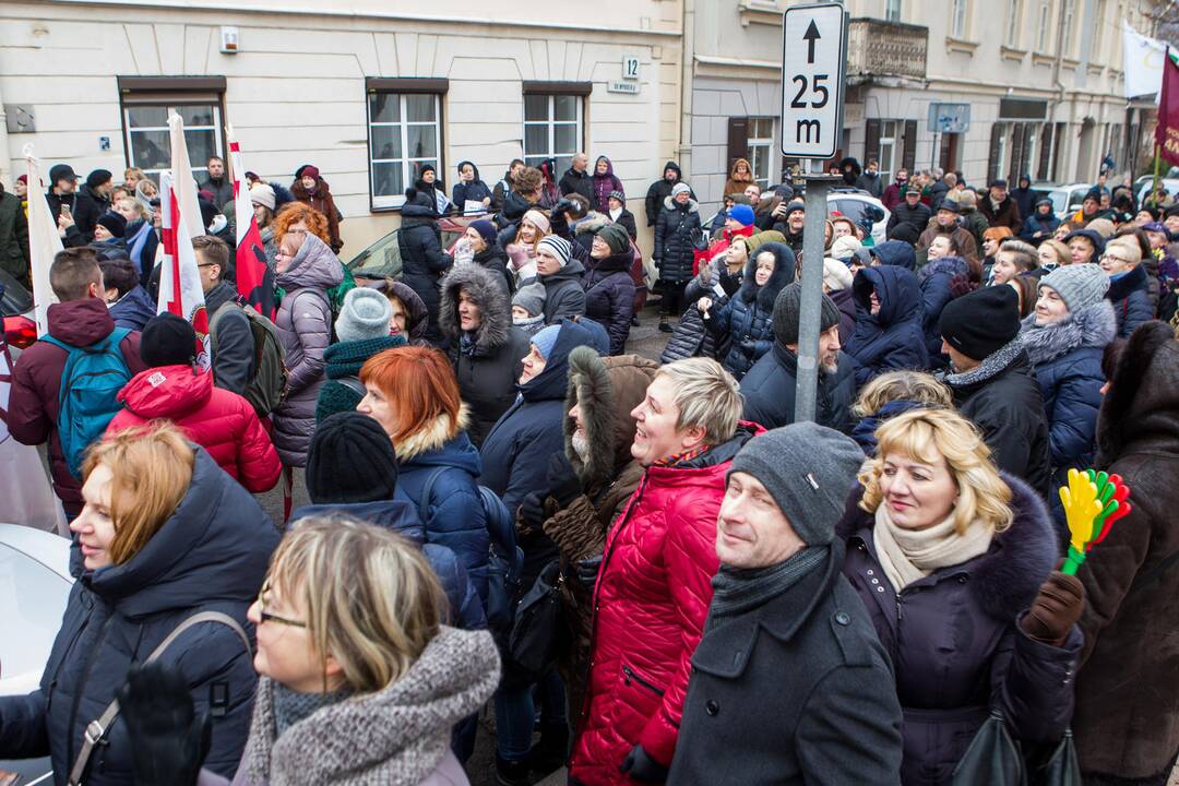 Protestas „Paskutinis skambutis“