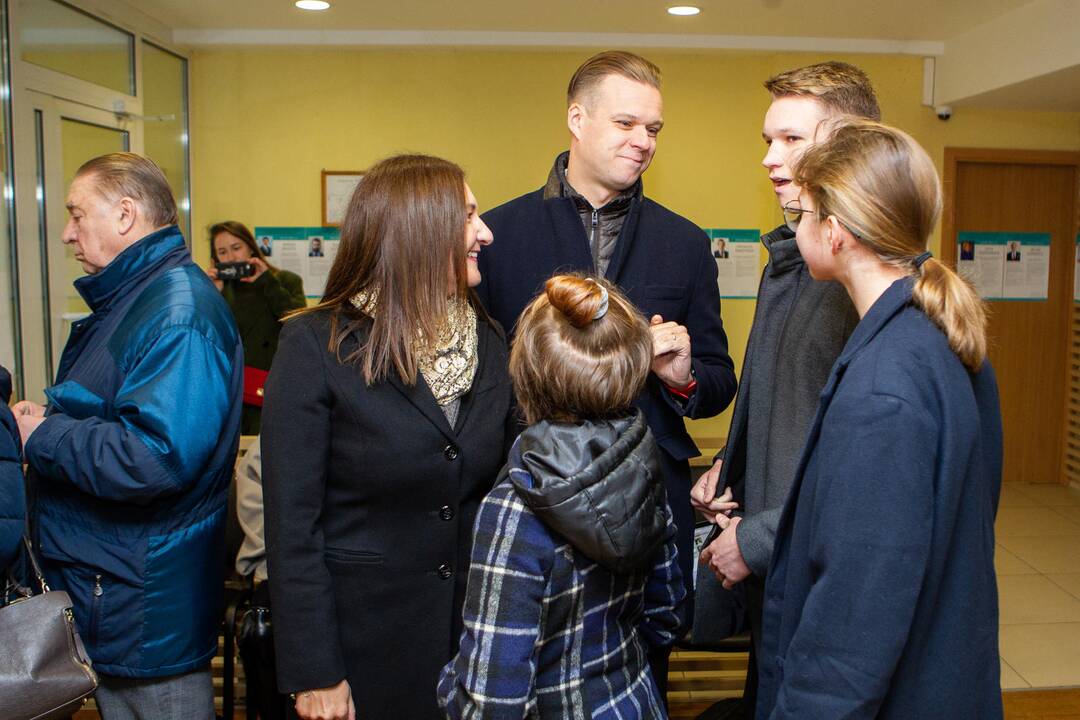 Lietuviai balsuoja savivaldybių tarybų ir merų rinkimuose