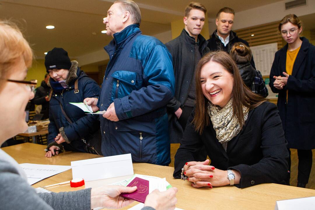 Lietuviai balsuoja savivaldybių tarybų ir merų rinkimuose
