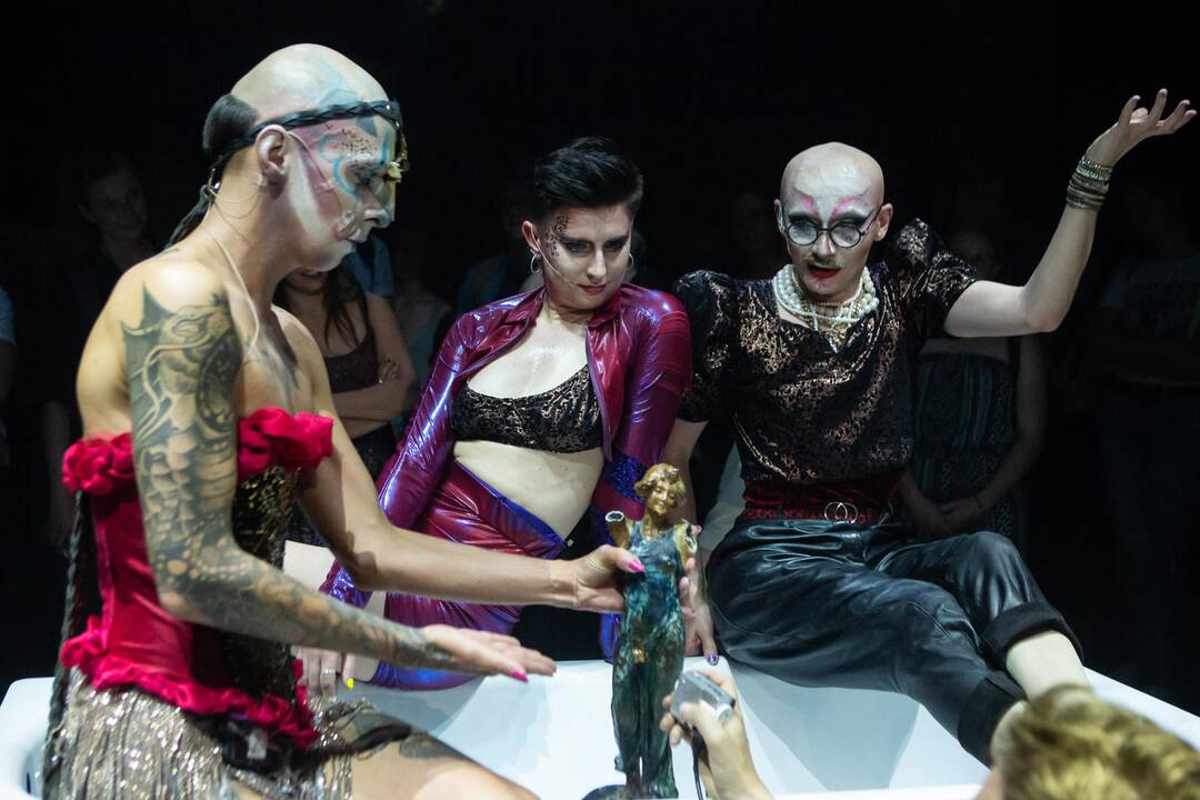 Režisieriaus M. Gośniowskio-Gąsiu performansas
