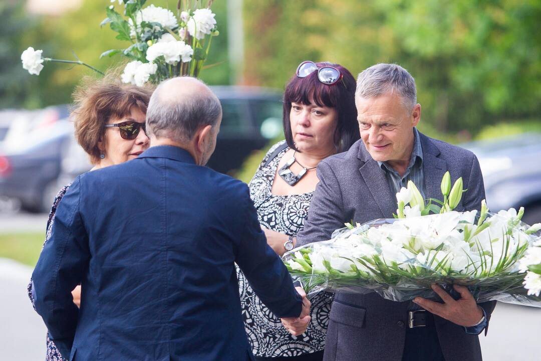 Aktoriaus R. Karvelio laidotuvės