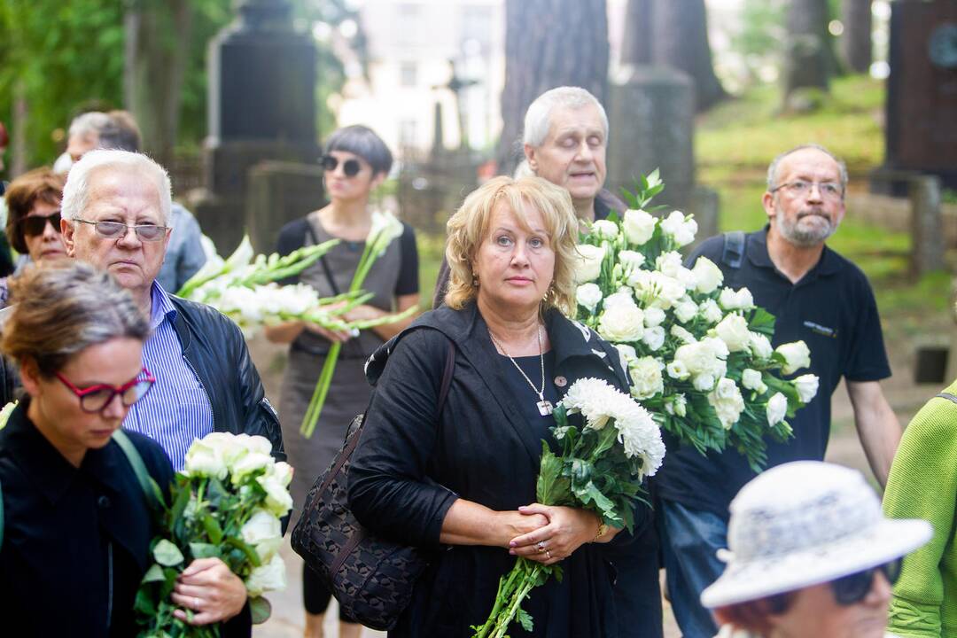 Aktoriaus R. Karvelio laidotuvės