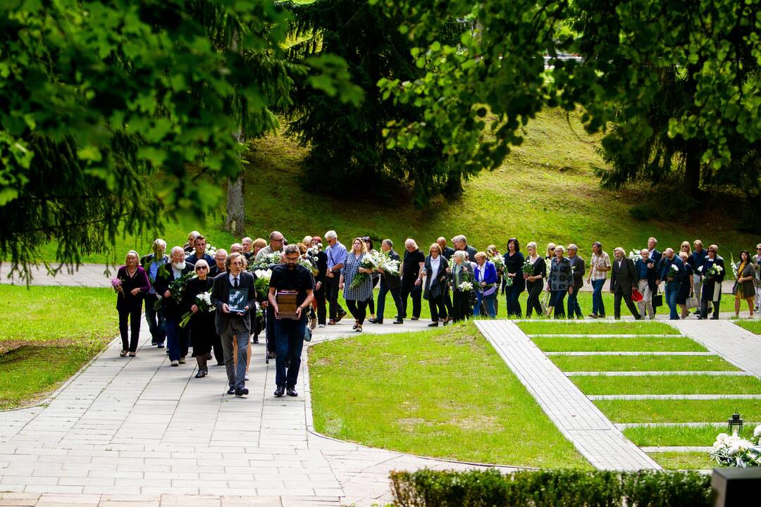 Aktoriaus R. Karvelio laidotuvės