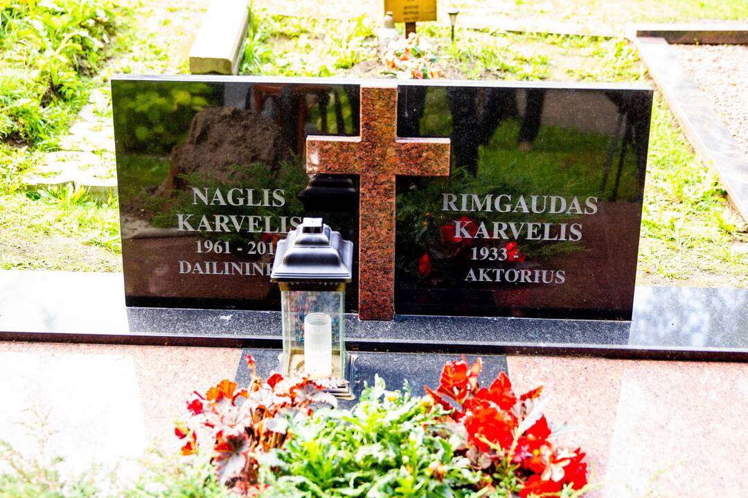 Aktoriaus R. Karvelio laidotuvės