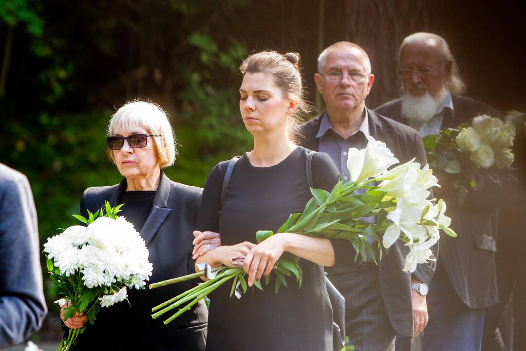 Aktoriaus R. Karvelio laidotuvės