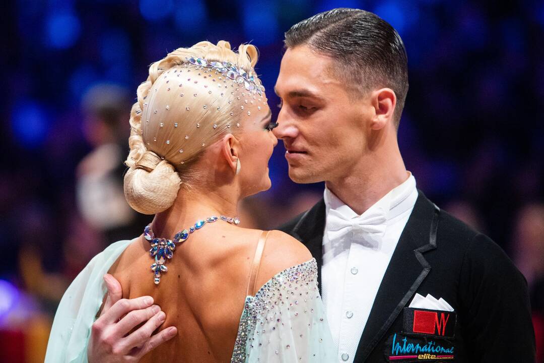 Pasaulio standartinių sportinių šokių čempionatas