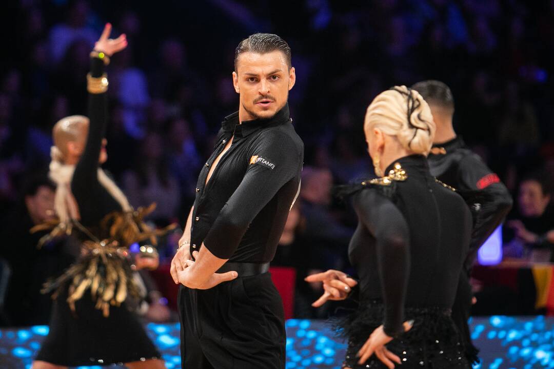 Pasaulio standartinių sportinių šokių čempionatas