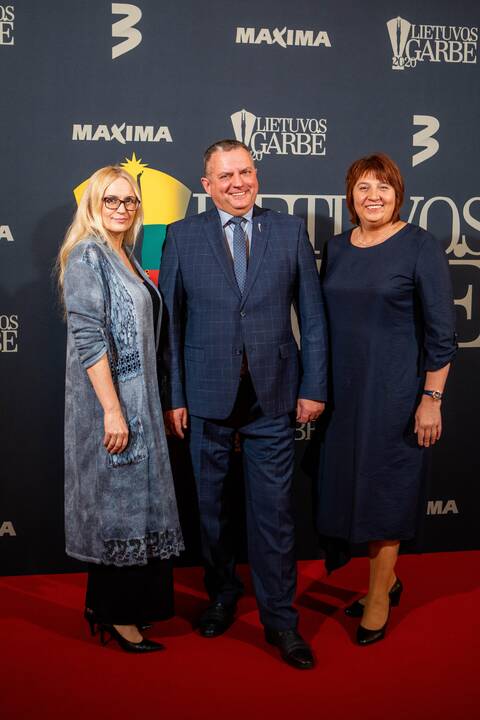 Nacionaliniai apdovanojimai „Lietuvos garbė“
