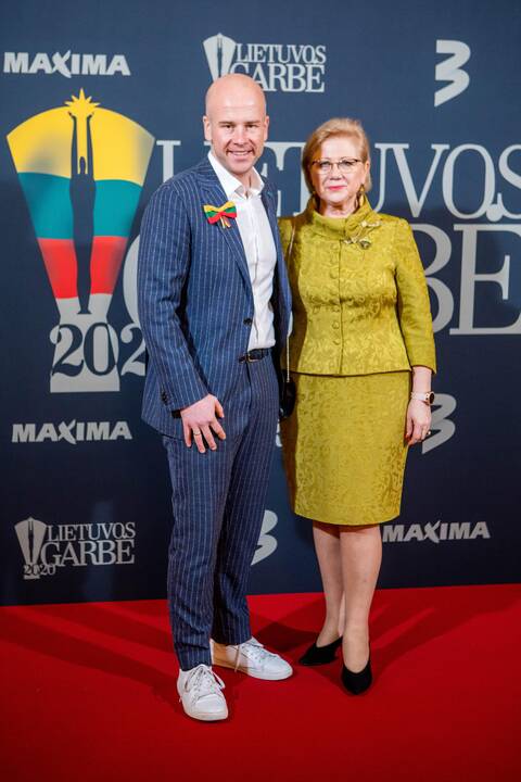 Nacionaliniai apdovanojimai „Lietuvos garbė“
