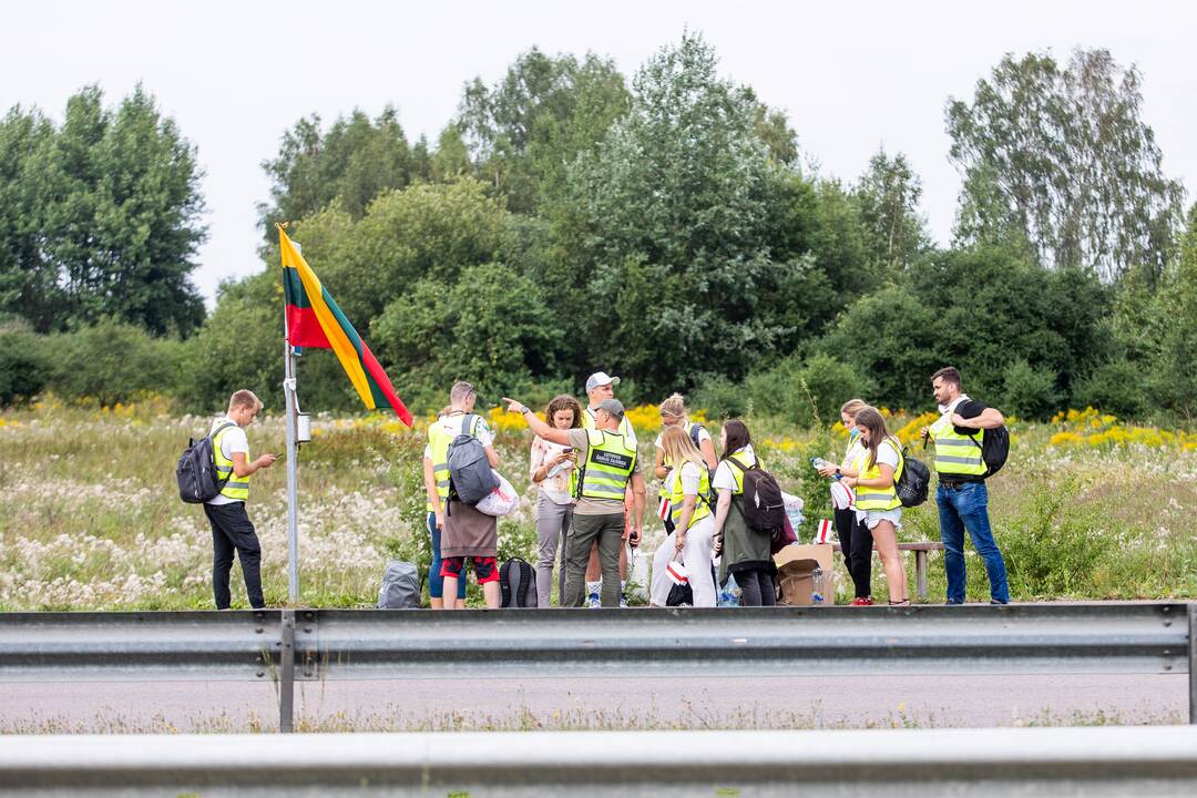 „Laisvės kelio“ dalyviai susirinko nuo Katedros aikštės iki Medininkų memorialo