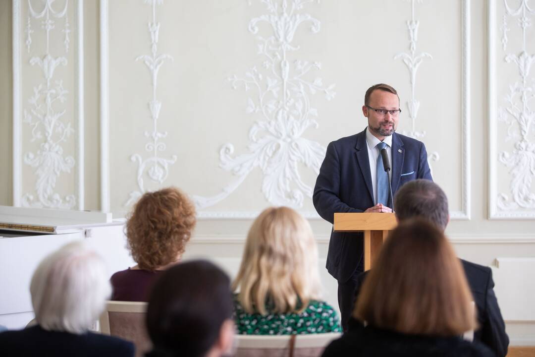 Įteikti garbės ženklai „Nešk savo šviesą ir tikėk“