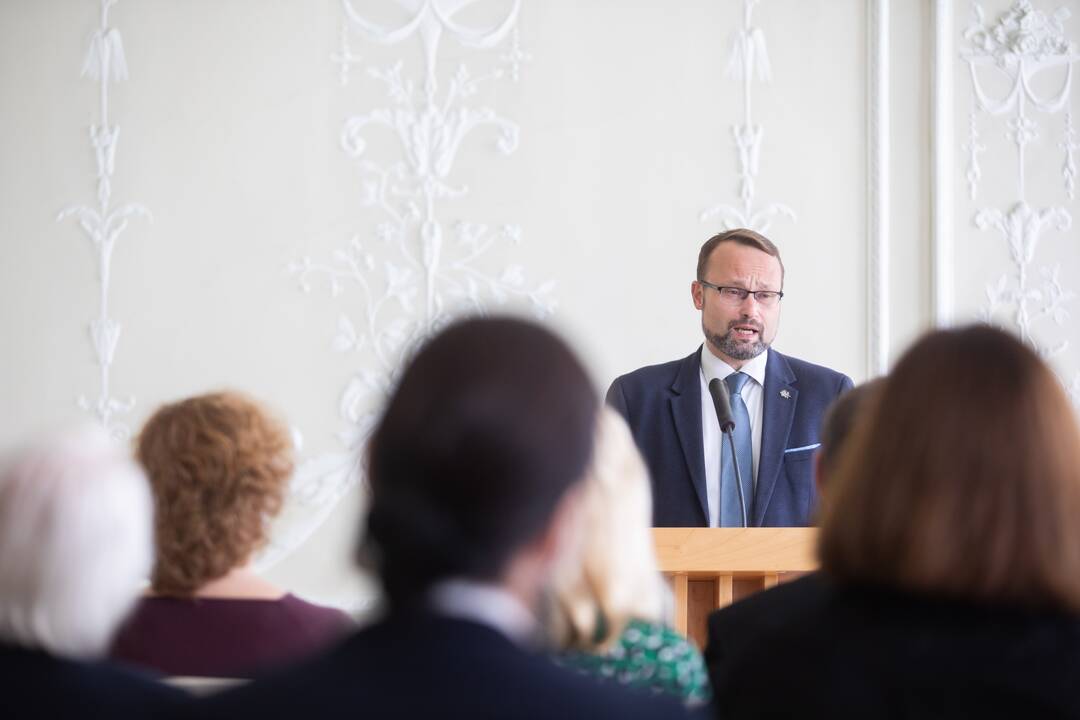 Įteikti garbės ženklai „Nešk savo šviesą ir tikėk“