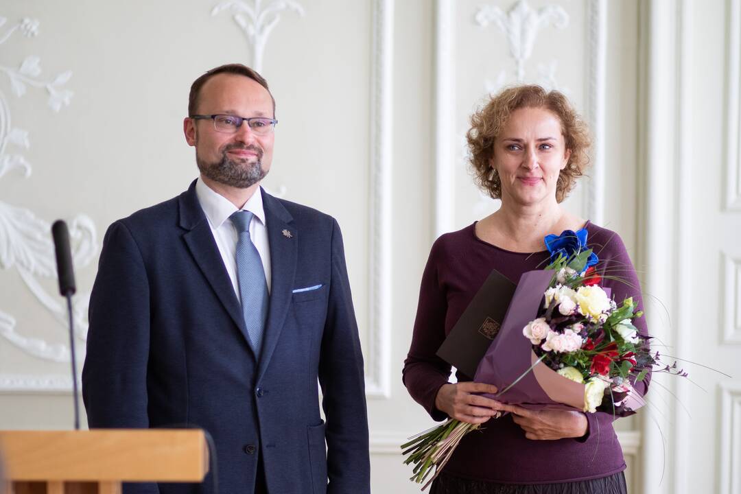 Įteikti garbės ženklai „Nešk savo šviesą ir tikėk“