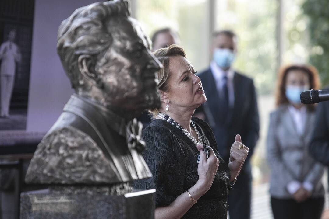 V. Noreikos memorialinio biusto atidengimas