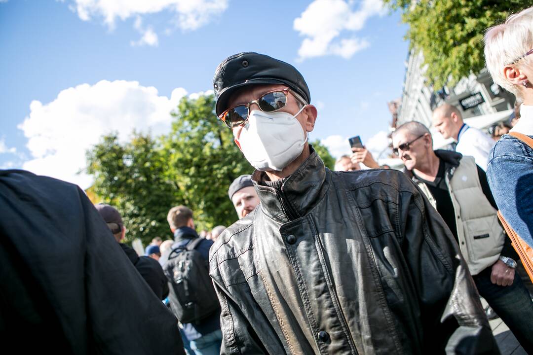 Neramumai per LGBT paradą