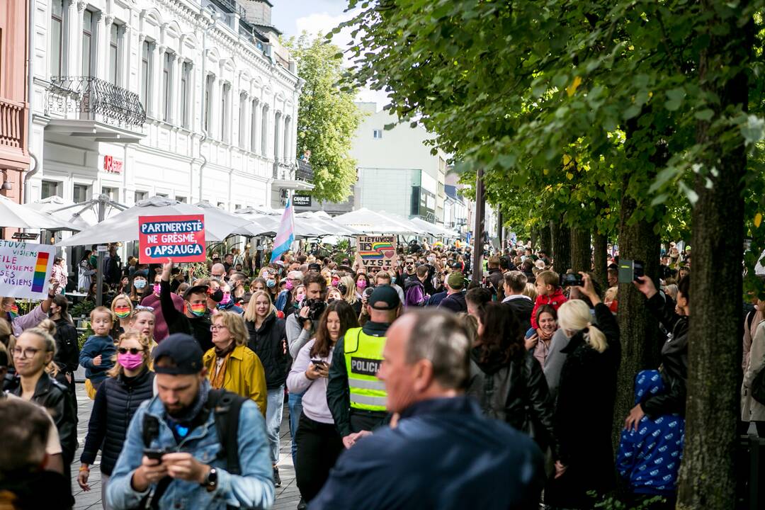 Tūkstantinė „Kaunas Pride“ eisena