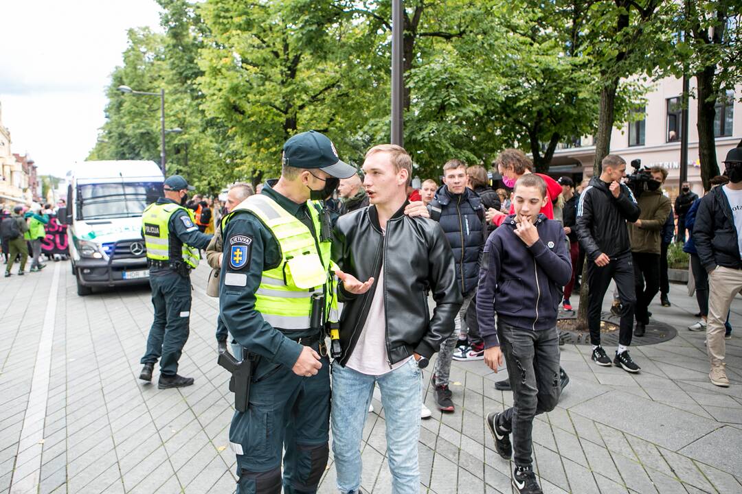 Tūkstantinė „Kaunas Pride“ eisena