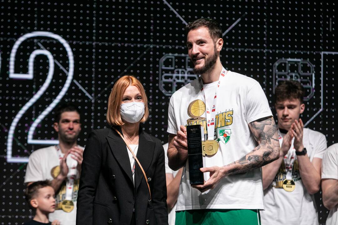 „Lietkabelį“ daužęs „Žalgiris“ – KMT čempionas