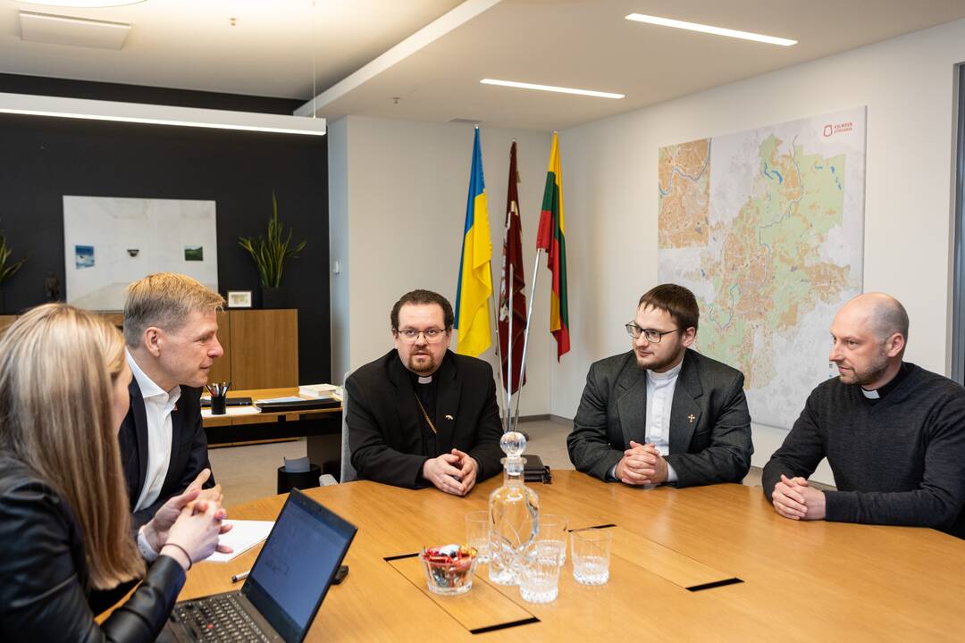 Vilniaus meras susitiko su atleistais ortodoksų kunigais