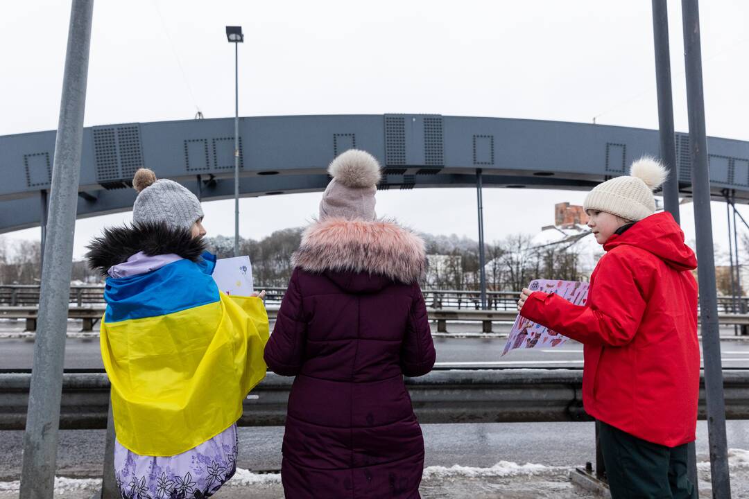Ukrainos vienybės dienos minėjimas ant Mindaugo tilto