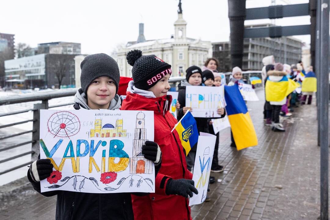 Ukrainos vienybės dienos minėjimas ant Mindaugo tilto